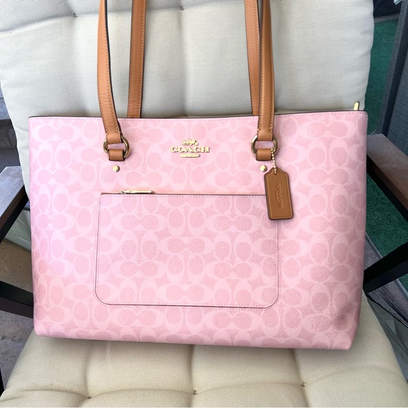 NWT Coach Pink Signature Canvas Zip Tote Bag Work School Carryall CEA21